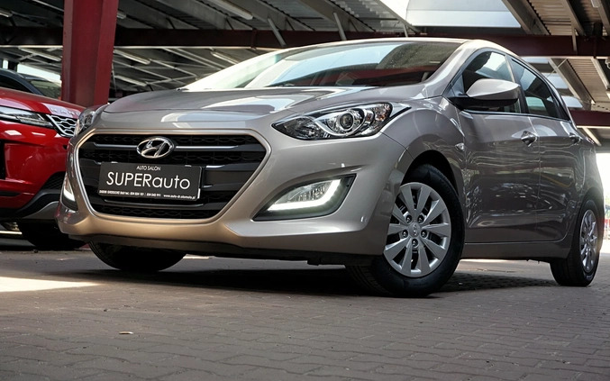 Hyundai I30 cena 48900 przebieg: 74800, rok produkcji 2016 z Golczewo małe 742